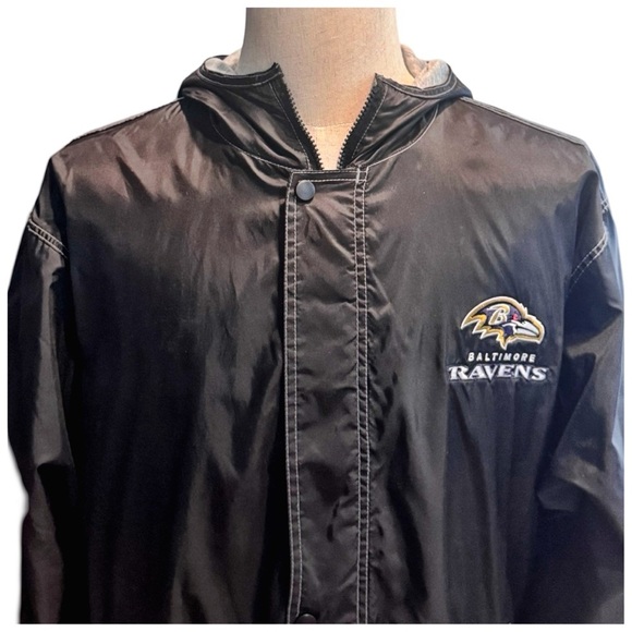 NFL Team Apparel Men’s Quilted Jacket w/ Hood. Black. Large - Picture 6 of 11